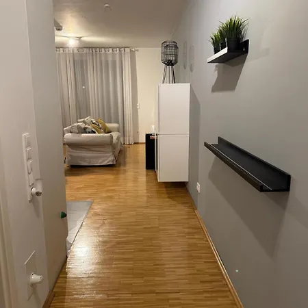 Design-apartment - Garten - Parken - Kueche 伯布林根